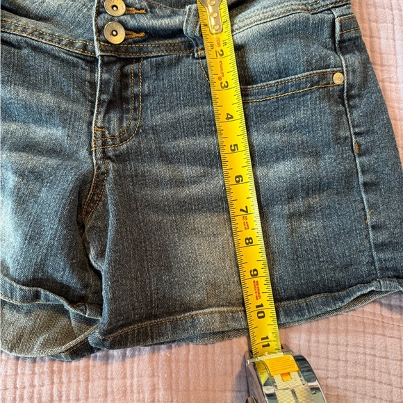 LEI Juniors Jean Shorts, Y2K, Size 7 - Picture 5 of 6